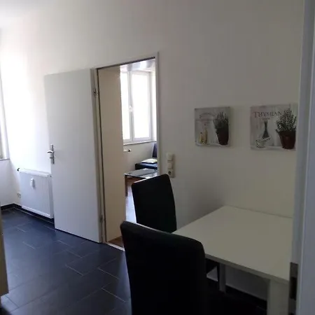 Linden 3 Apartment